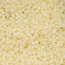 Matte Macaron - Cream Cylin Beads, 25gm bulk bag Matte Macaron - Cream Cylin Beads, 25gm bulk bag
